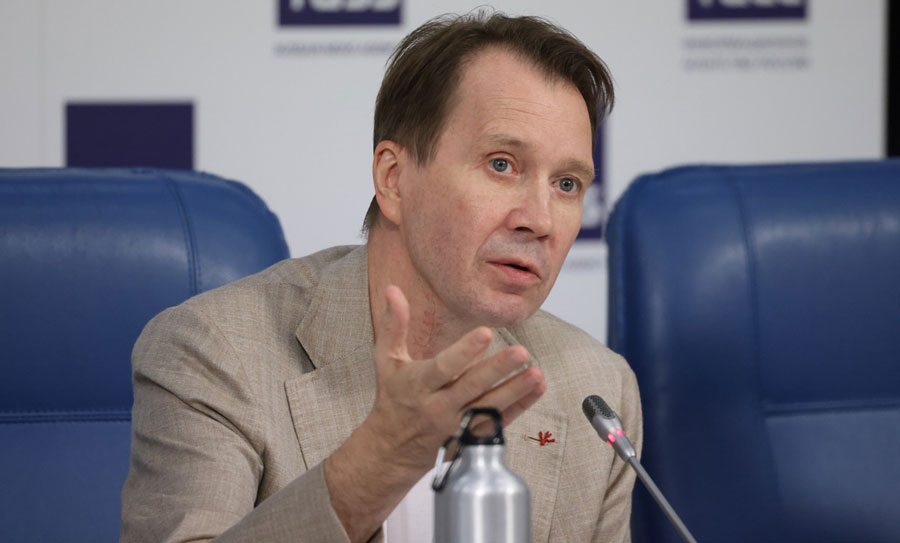 Евгений Миронов