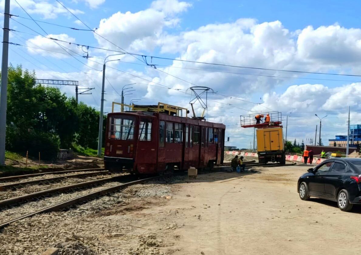 Трамваи возобновят движение по Кировской дамбе в Казани сегодня