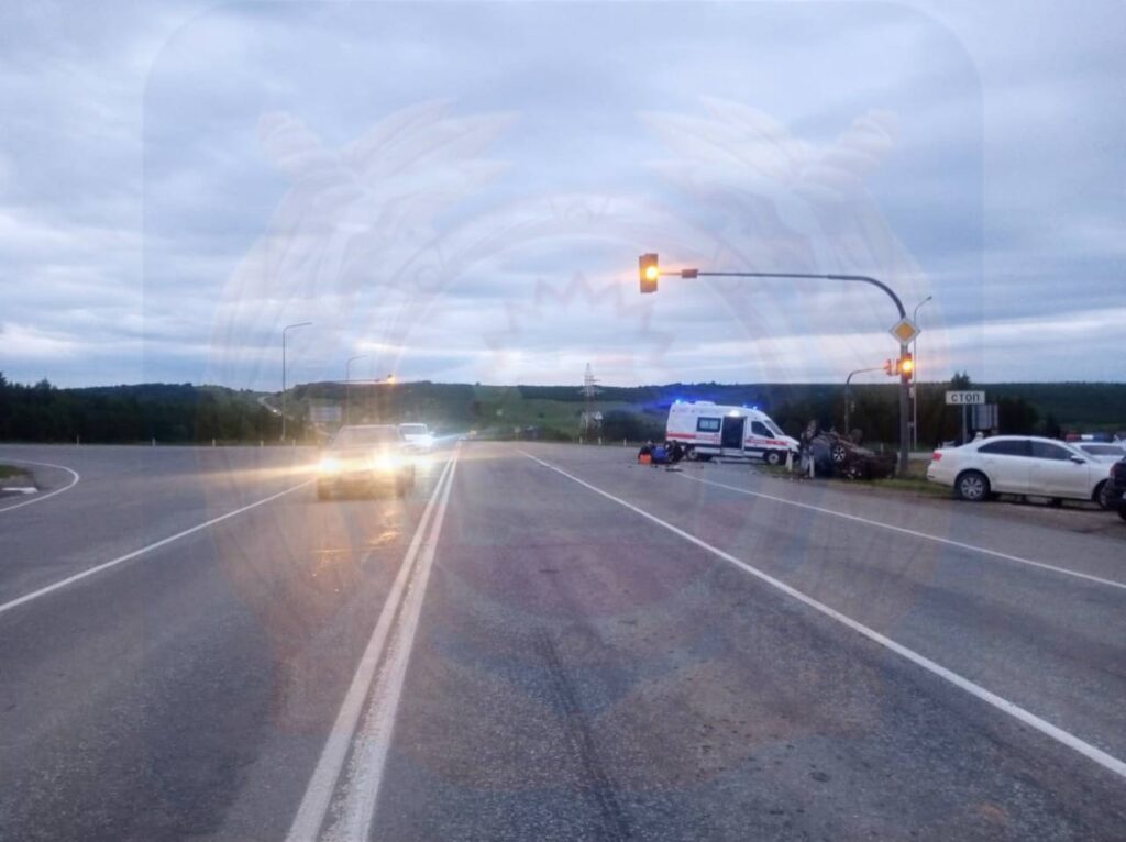 «Нива» и KiA столкнулись в Мамадышском районе — один человек погиб