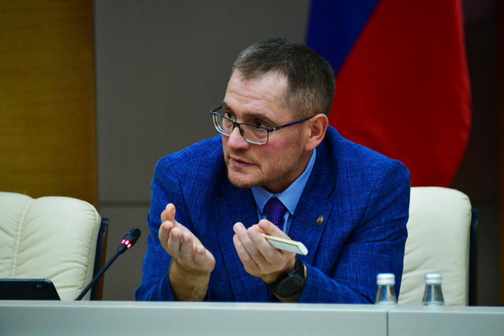 «Просят отдать им деньги соседей»: что мешает капремонту многоквартирных домов в Татарстане