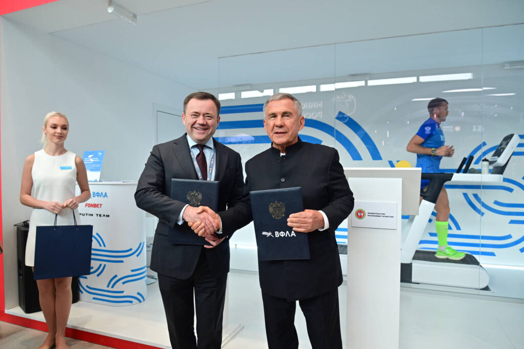 Партнерские финансы, комфортная среда и национальный колорит: о чем договорился Минниханов на ПМЭФ