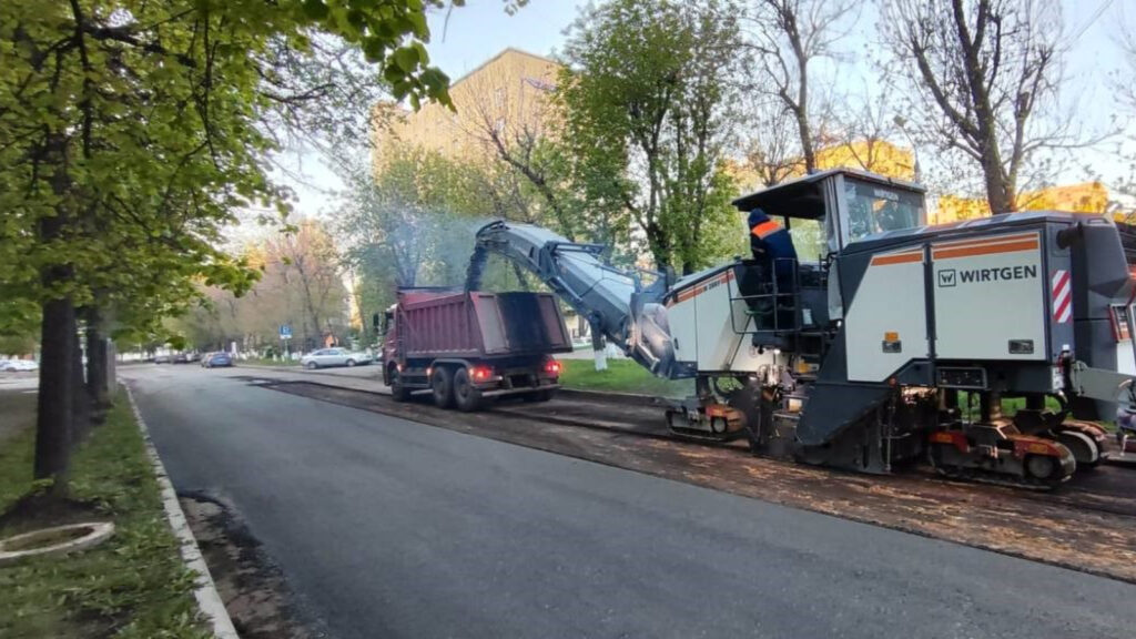 В Казани по нацпроекту ремонтируют улицу Товарищескую