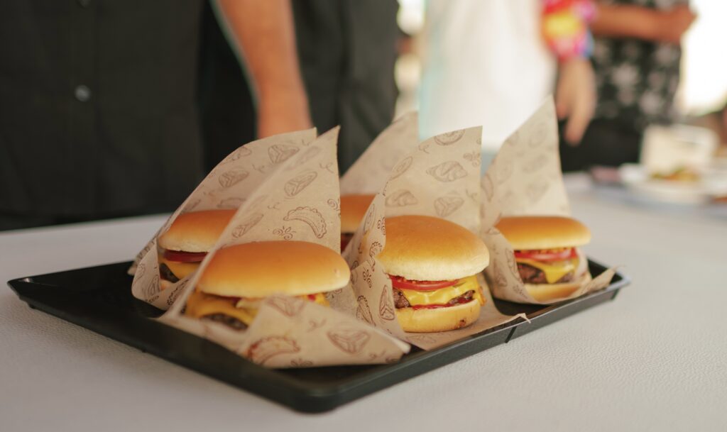 «Камское море», белый песок: как отдыхается на самом популярном пляже Татарстана