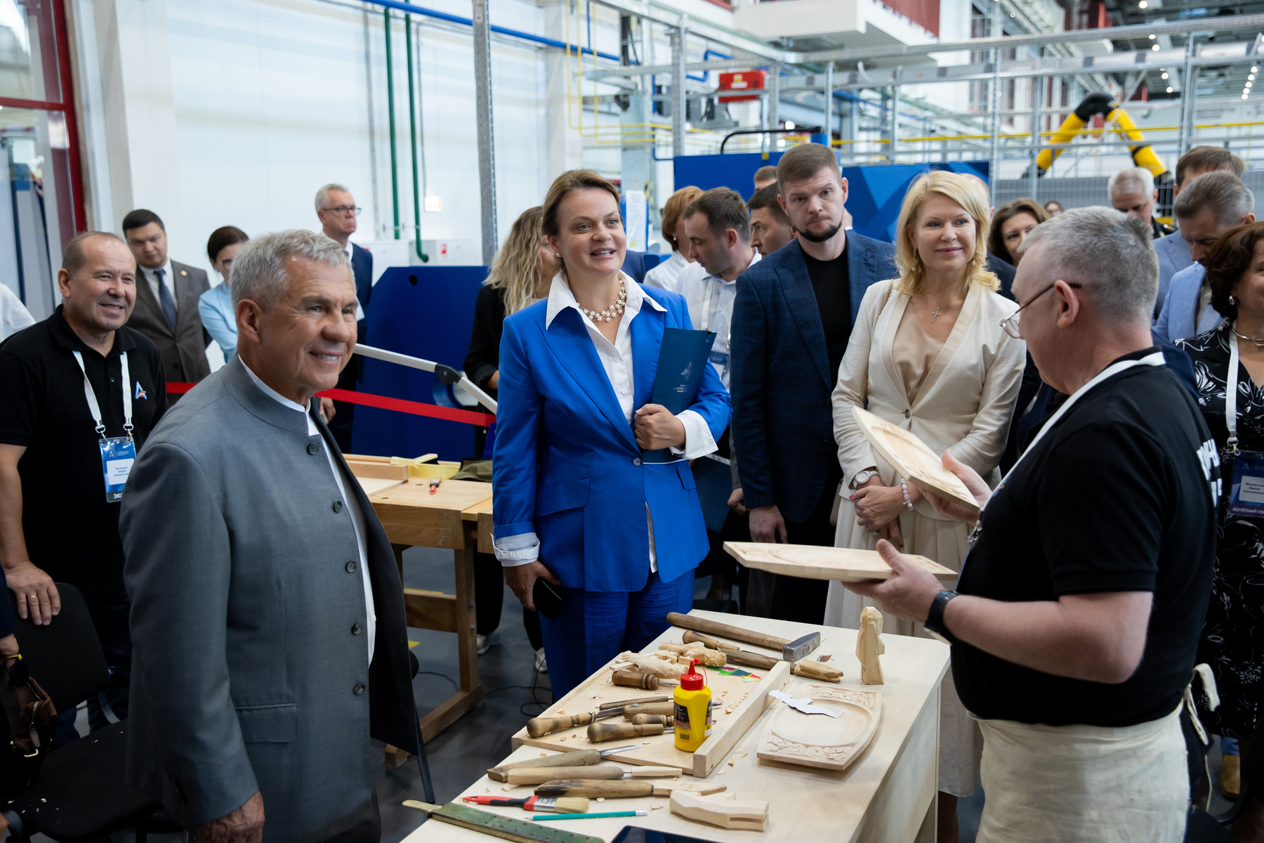 Минниханов и Цивилева посетили площадки чемпионата «Абилимпикс» среди бойцов СВО