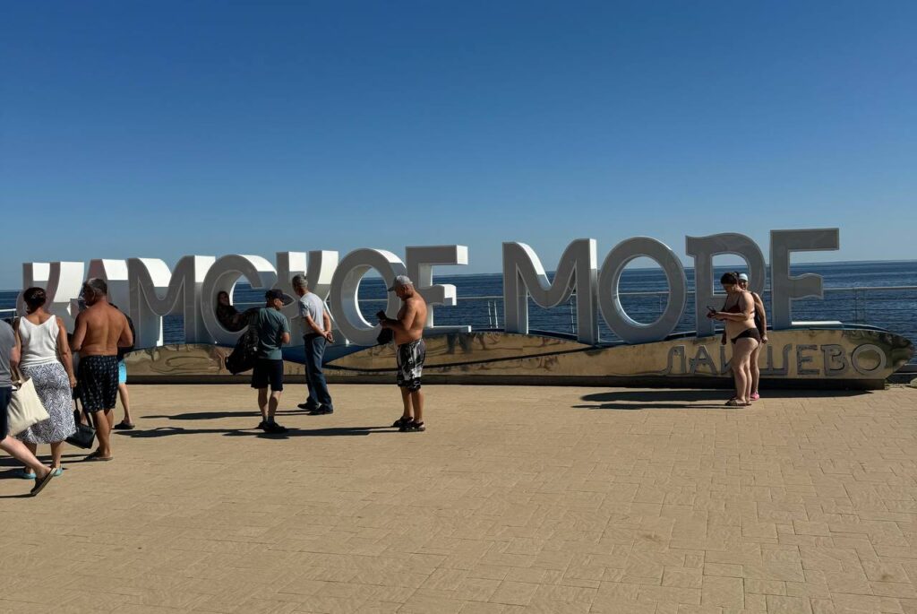 «Камское море», белый песок: как отдыхается на самом популярном пляже Татарстана