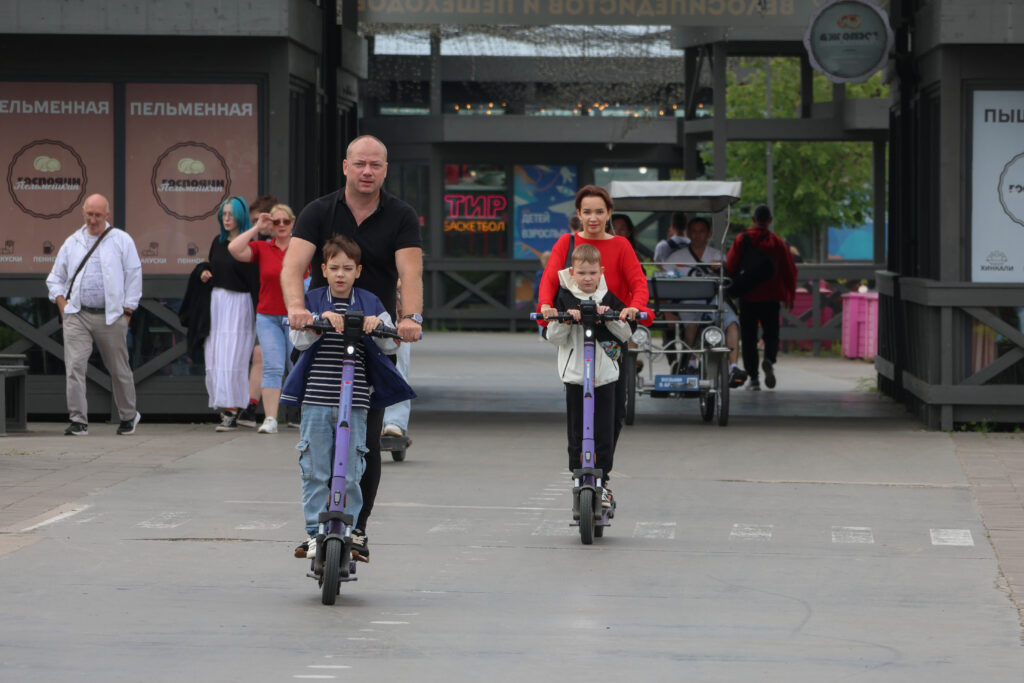Хватит это терпеть: Елабуга поставила крест на прокате электросамокатов, а Казань не планирует