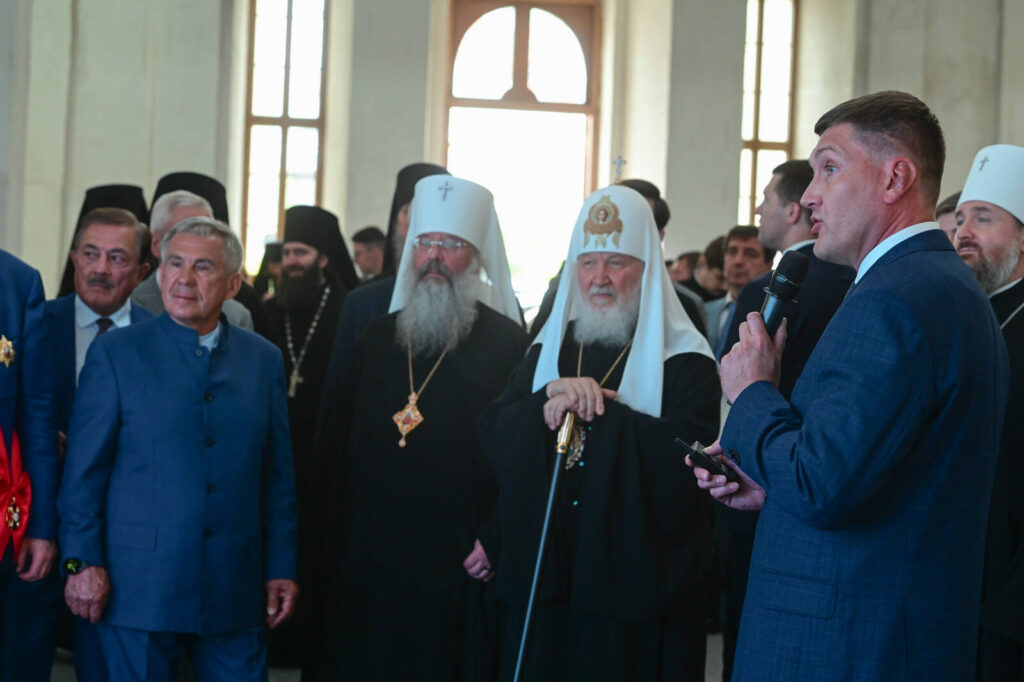 Патриарх Кирилл осмотрел отреставрированный храм Николы Тульского в Казани