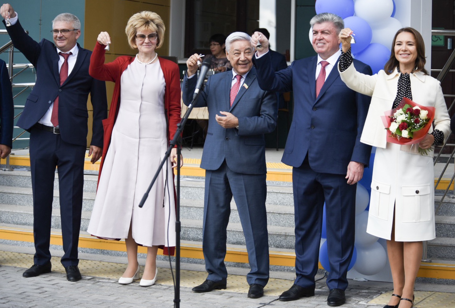 Сегодня в Набережных Челнах открылась новая мегашкола - Республика  Татарстан | РТ Онлайн