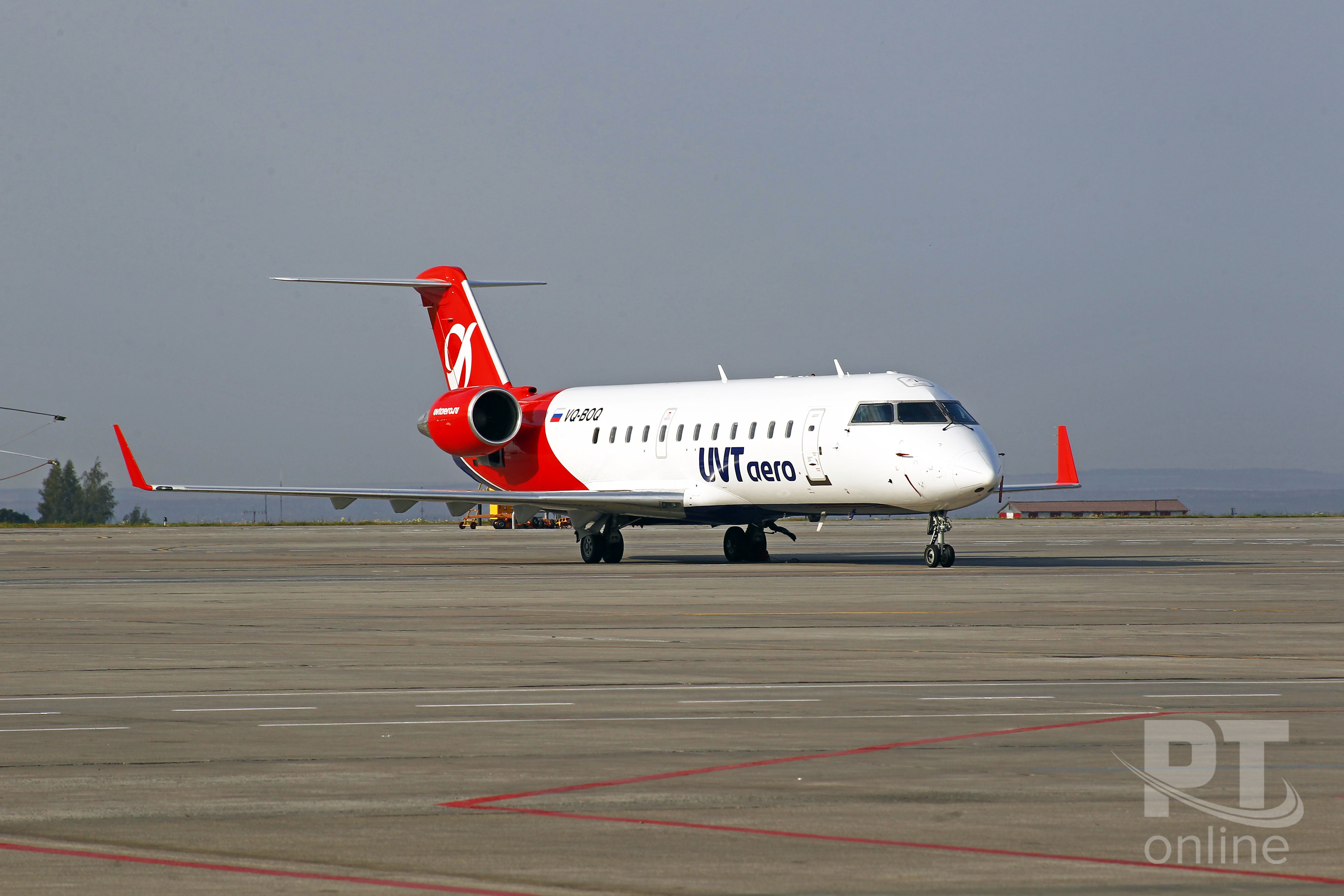 Самолет нижний новгород. Bombardier crj200 ЮВТ Аэро. ЮВТ-Аэро RT 550, Бомбардье crj200. ЮВТ-Аэро RT 539, Бомбардье crj200. Canadair Regional Jet 200 ЮВТ Аэро Саранск.