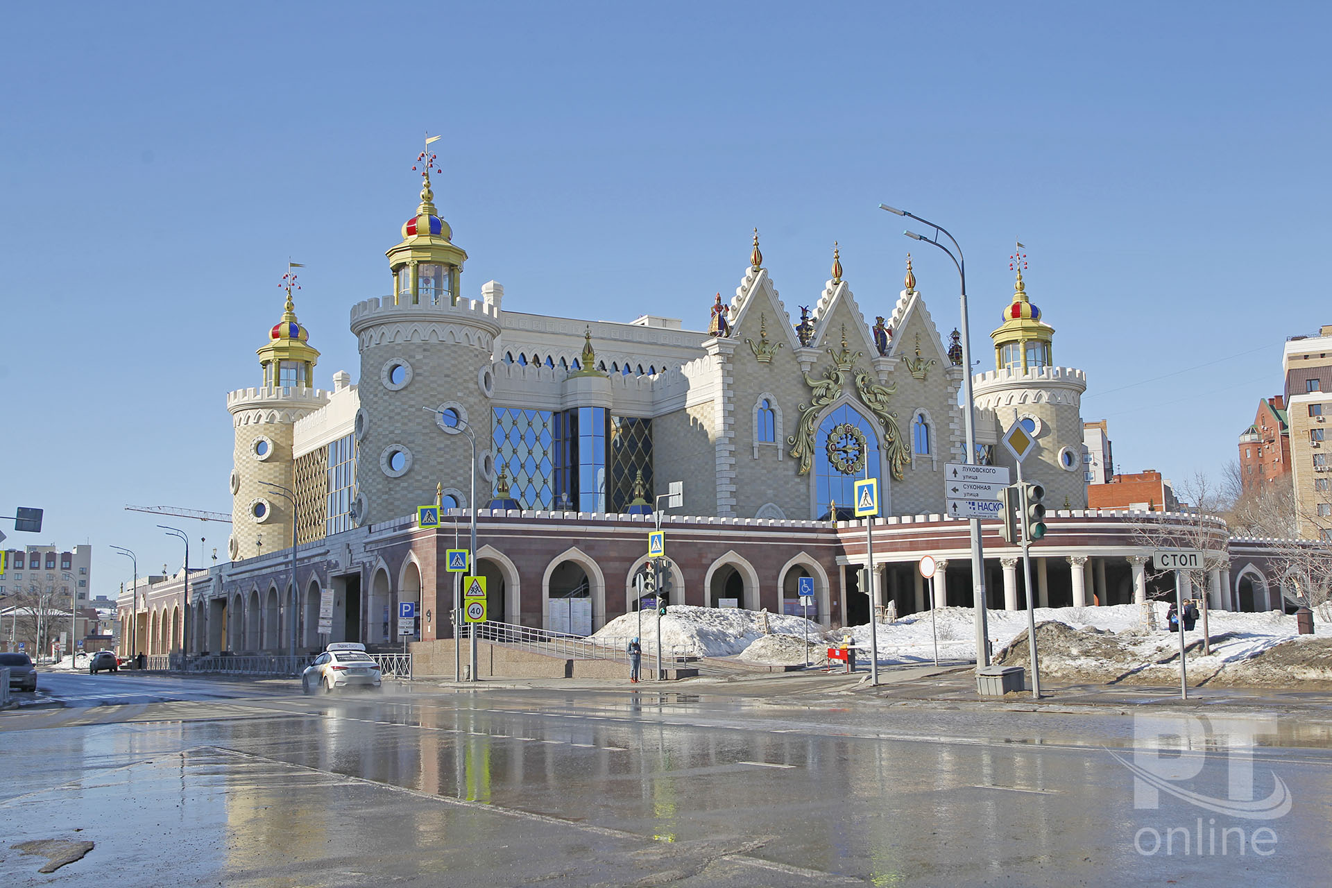 Погода в казани. Казань в апреле. Климат Казани. Казань с воздуха.